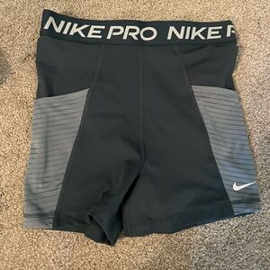 High Waisted Nike Pro Short with Pockets